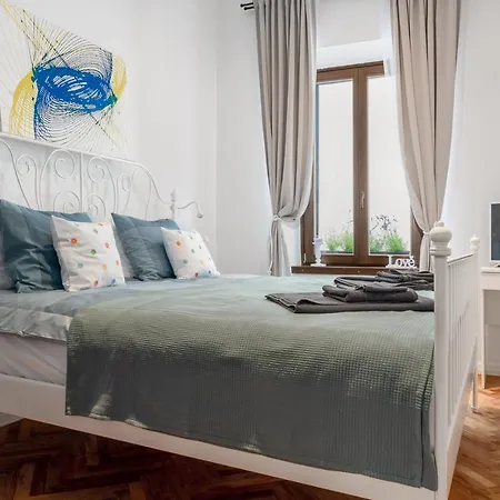Del By Locap Group * Koper