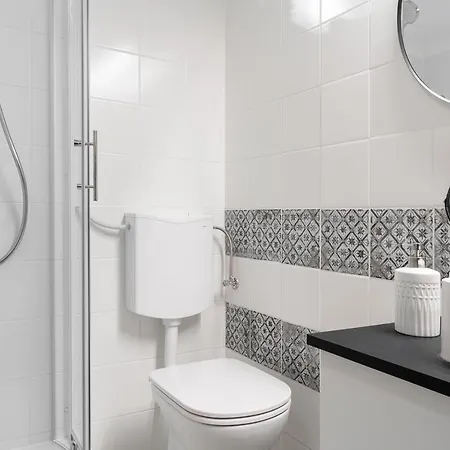Del By Locap Group * Koper