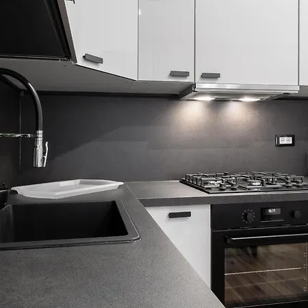 Del By Locap Group * Koper